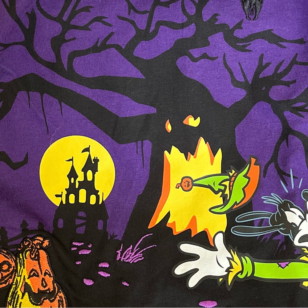 🎃👻🚢 Disney Cruise Line Halloween Short Sleeve T-Shirt - Various Sizes - NWT - Picture 7 of 13